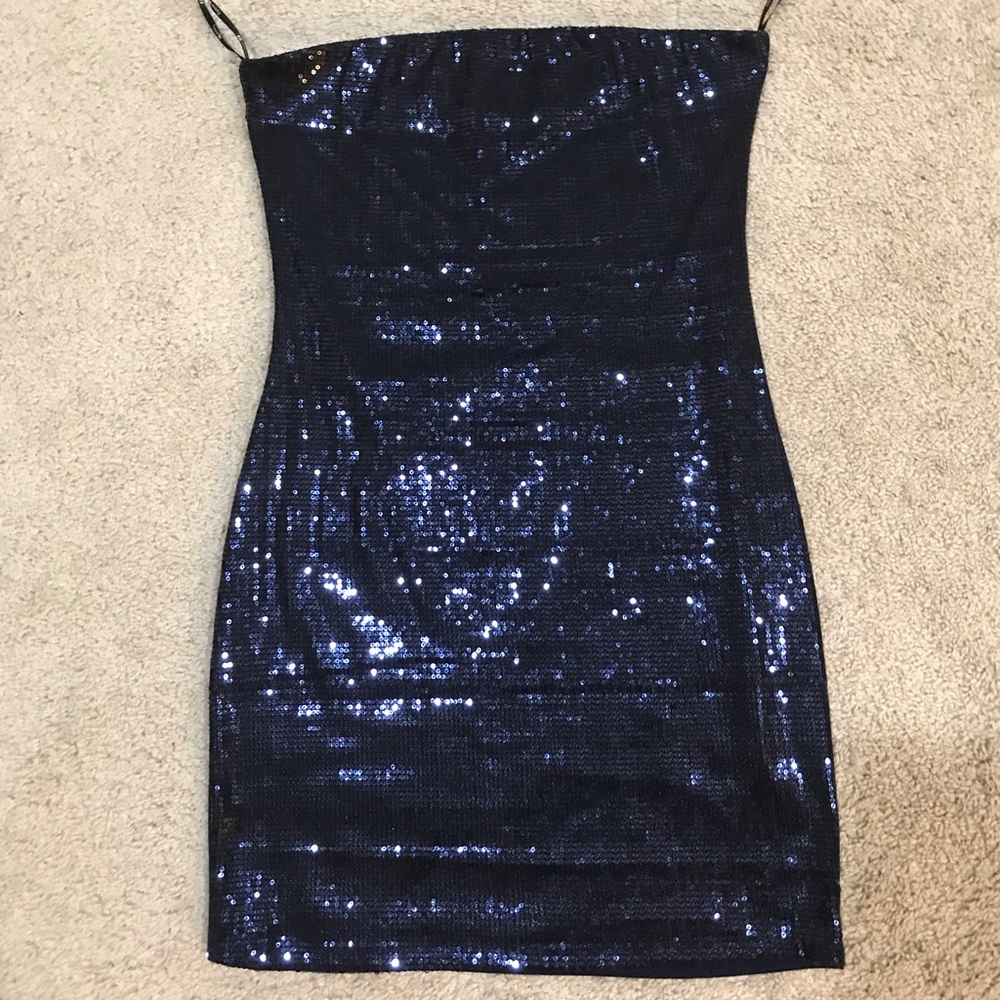 Navy blue sequin forever 21 strapless mini dress
